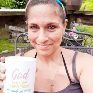 Meet your Posher, Denise